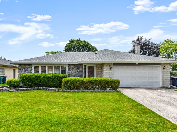 7561 Ponderosa Ct, Orland Park, IL 60462