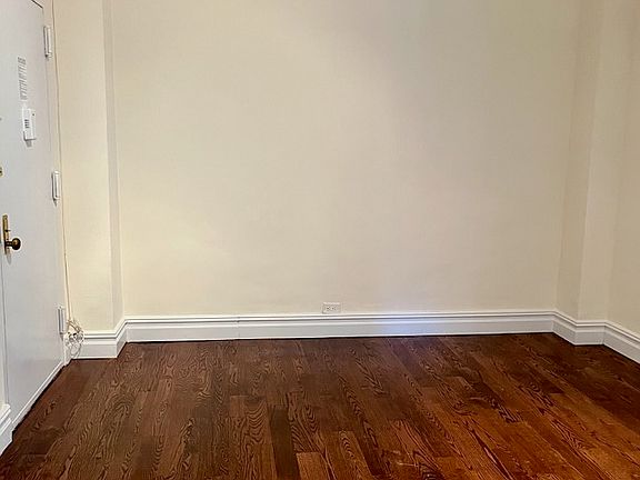 3rd image of 350 W 55th St APT 2K