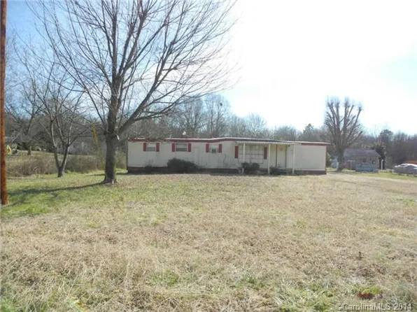 2390 Boy Scout Rd, Lincolnton, NC 28092