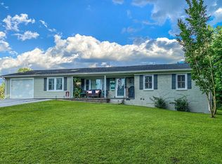 451 Whitmire Church Rd, Tamassee, SC 29686