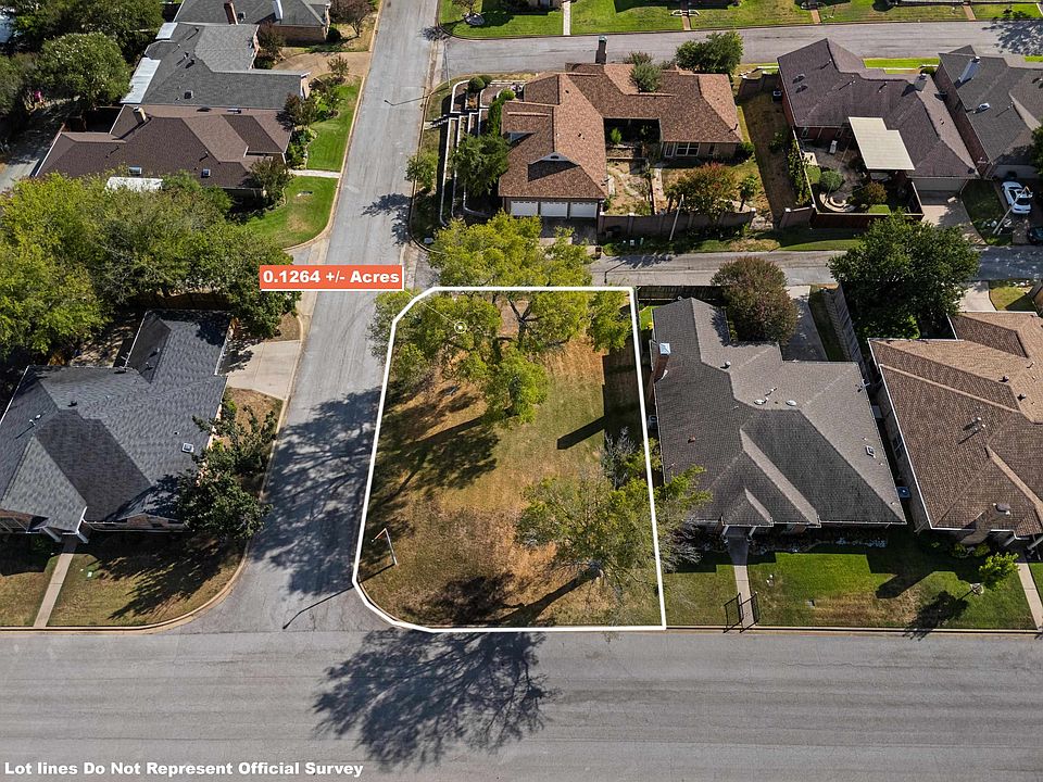 1st image of Friendswood Dr