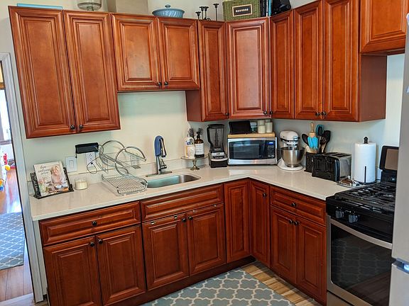 Kitchen Pic 2