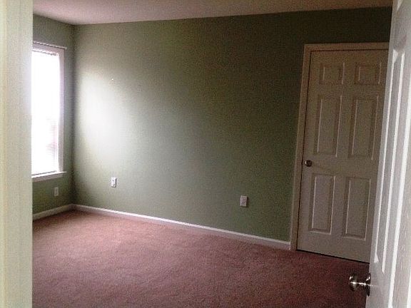 4th image of 4337 Sandy Springs Dr