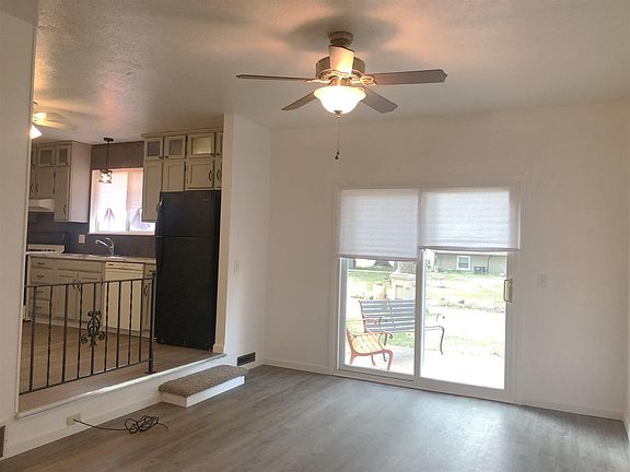 5th image of 117 Woodhill Ln