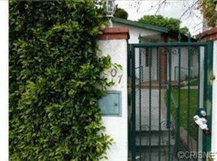 12205 Oxnard St, North Hollywood, CA 91606