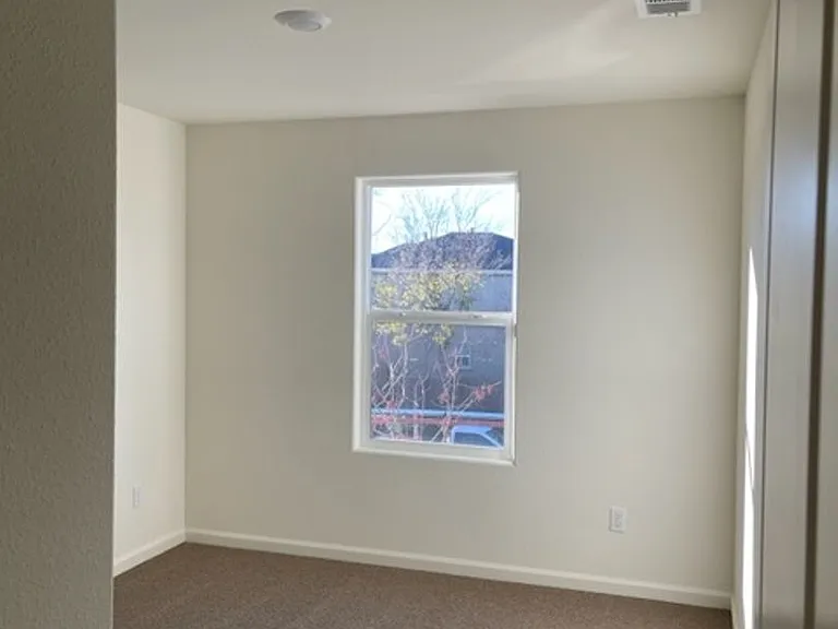193 Shafer Ave — Photo 11