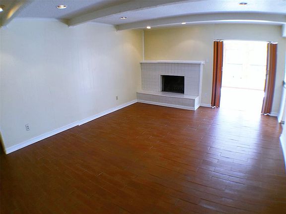2nd image of 2102 Matterhorn Dr
