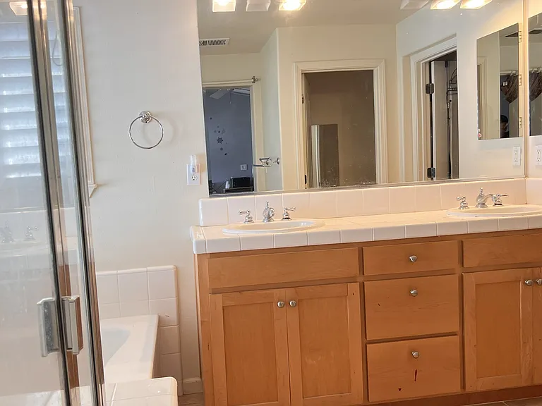 2425 Milford Dr — Photo 12