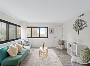 1633 N Prospect Ave UNIT 4E, Milwaukee, WI 53202