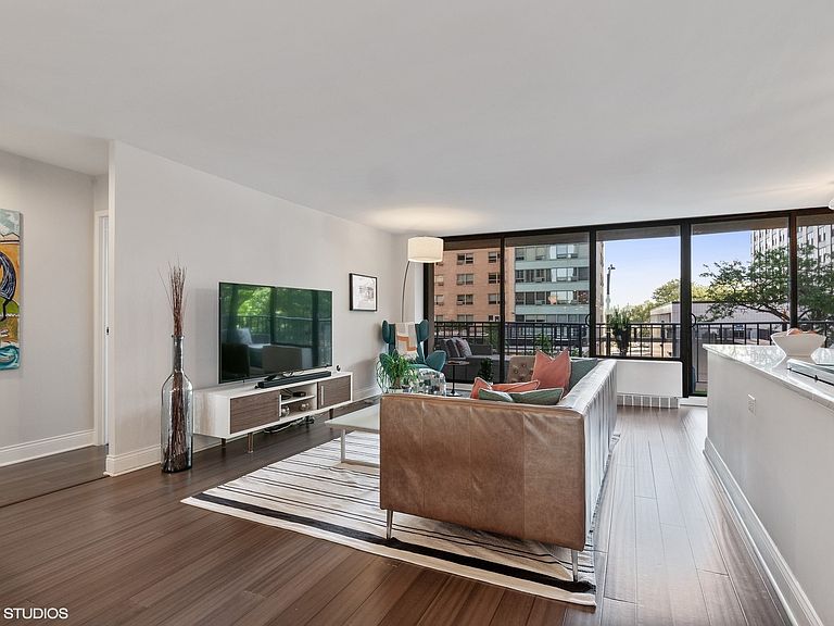 3150 N Sheridan Rd Chicago, IL, 60657 Apartments for Rent Zillow