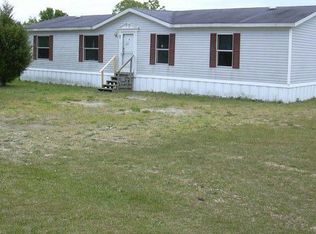 83 Ginger Ct, Saint Pauls, NC 28384