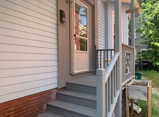 29 Pleasant St #1, Cambridge, MA 02139