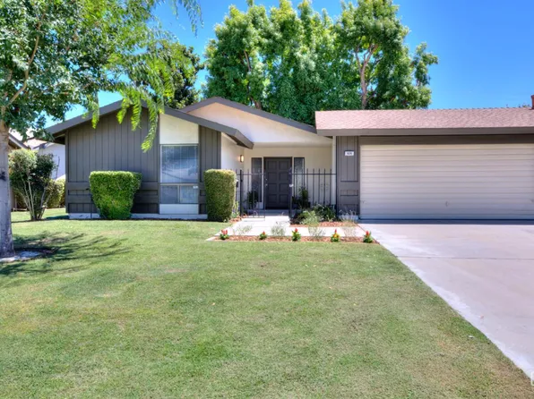 924 Bermuda St, Bakersfield, CA 93309