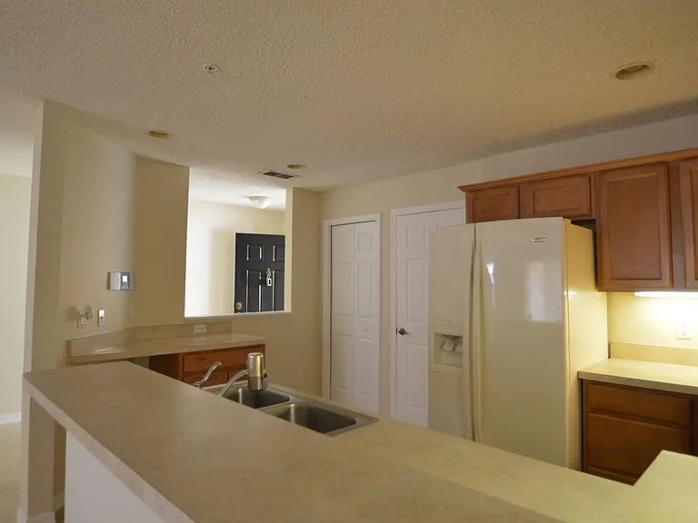 176 Constitution Way — Photo 6