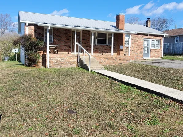 102 W Colonial St, Woodbury, TN 37190