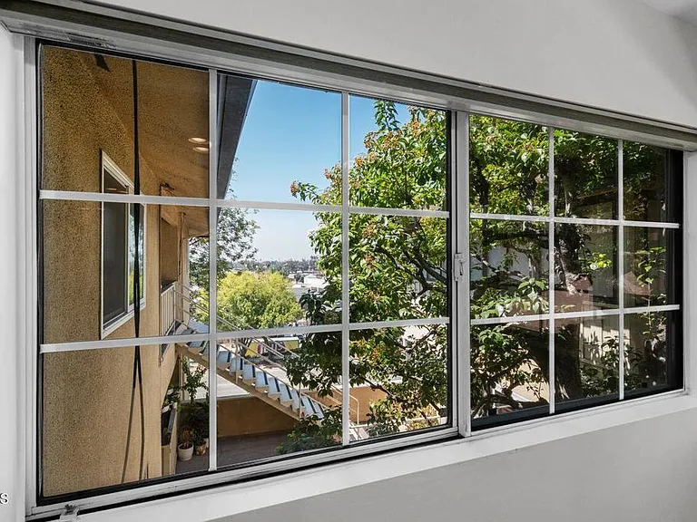 385 Cliff Dr #8 — Photo 16