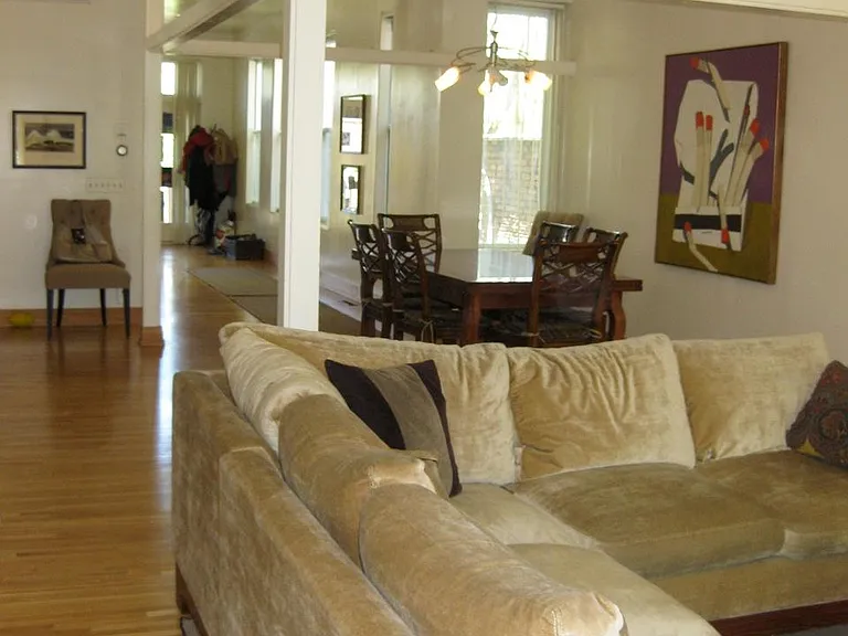 534 W Dickens Ave #3 — Photo 2