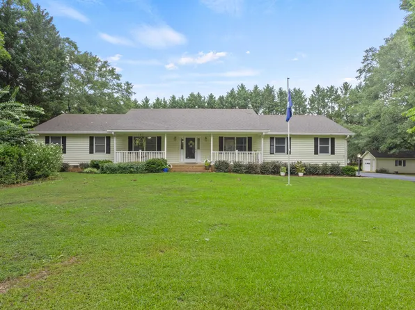 108 Cardinal Dr, Lyman, SC 29365