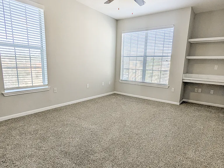 Woodland Hills — Photo 35