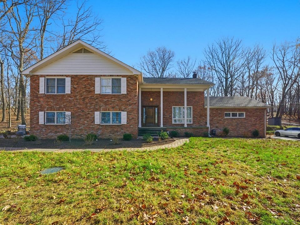 1st image of 39 Miller Dr