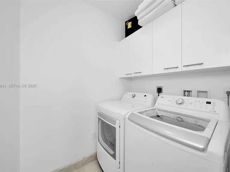 16001 Collins Ave #1406 — Photo 19