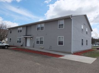 2521 Harvey Dr #4, Menomonie, WI 54751
