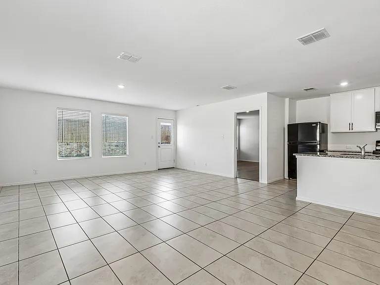 1631 Rosy Finch Dr — Photo 6