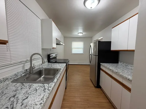 8A Colletti Ter #8A, Monroe Township, NJ 08831