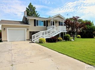 10 W 2nd S, Sugar City, ID 83448