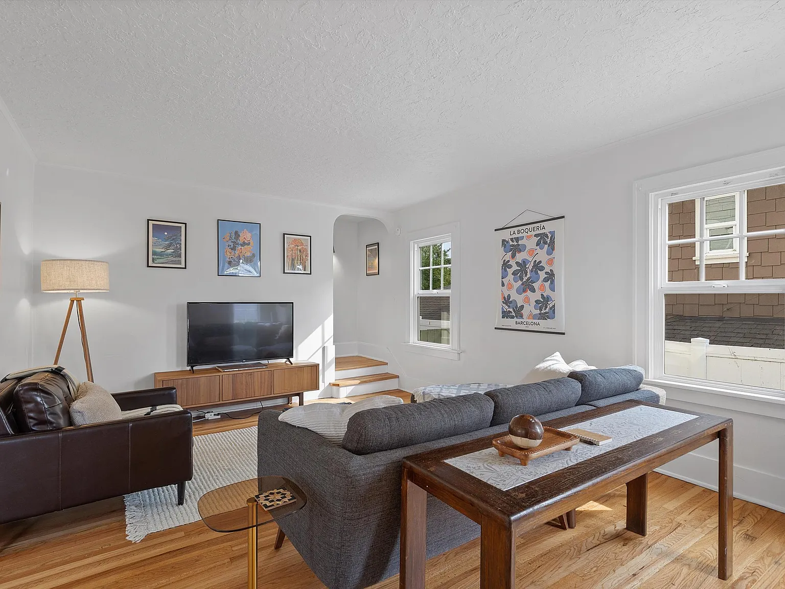 3 bed, $3,999 — Photo 1