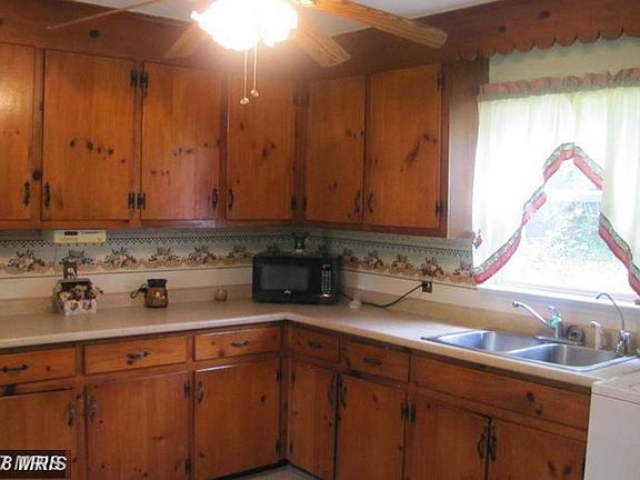 Country Kitchen