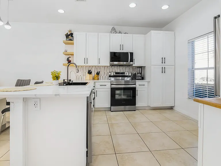 3012 Bird Of Paradise Ln — Photo 7