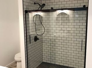 1420 Ashwood Ln, Howell, MI 48843