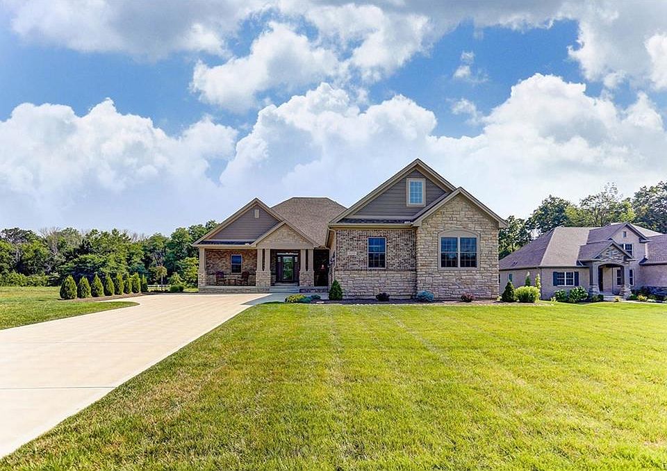 1st image of 920 Creekview Dr