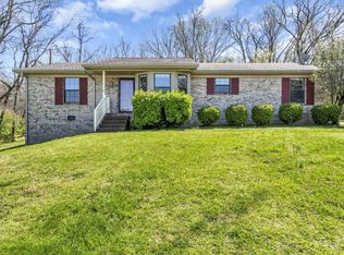 1744 Ridgemere Ct, Hermitage, TN 37076