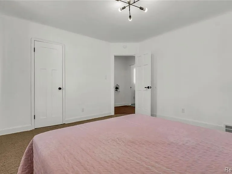 4000 Tyler St — Photo 22