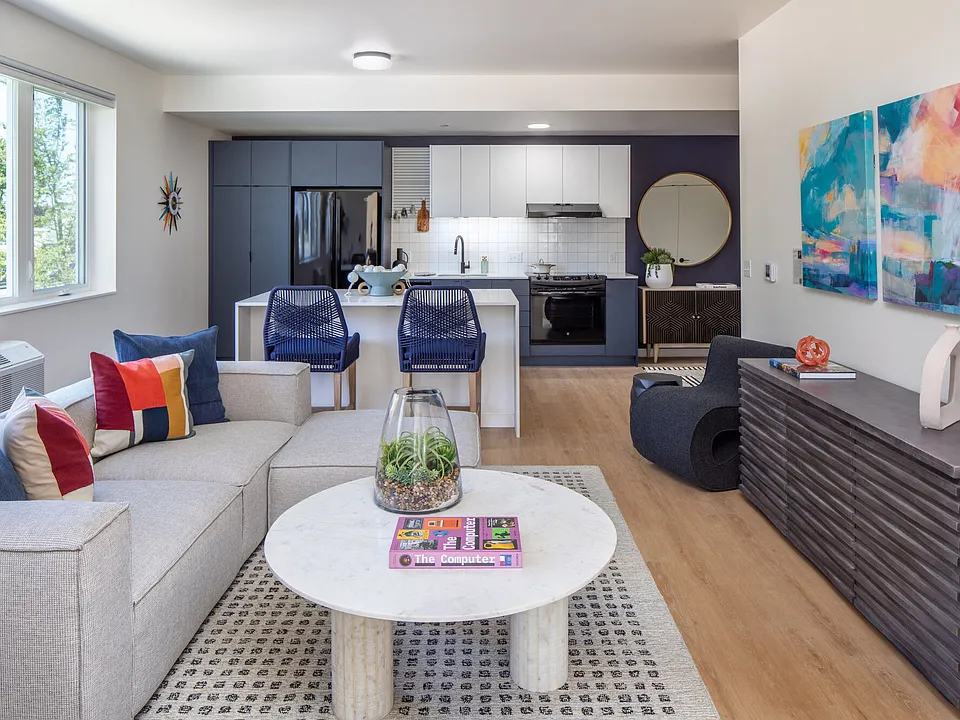 The Frankie apartments community photo