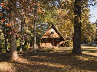 126 Lark Ln, Frenchburg, KY 40322
