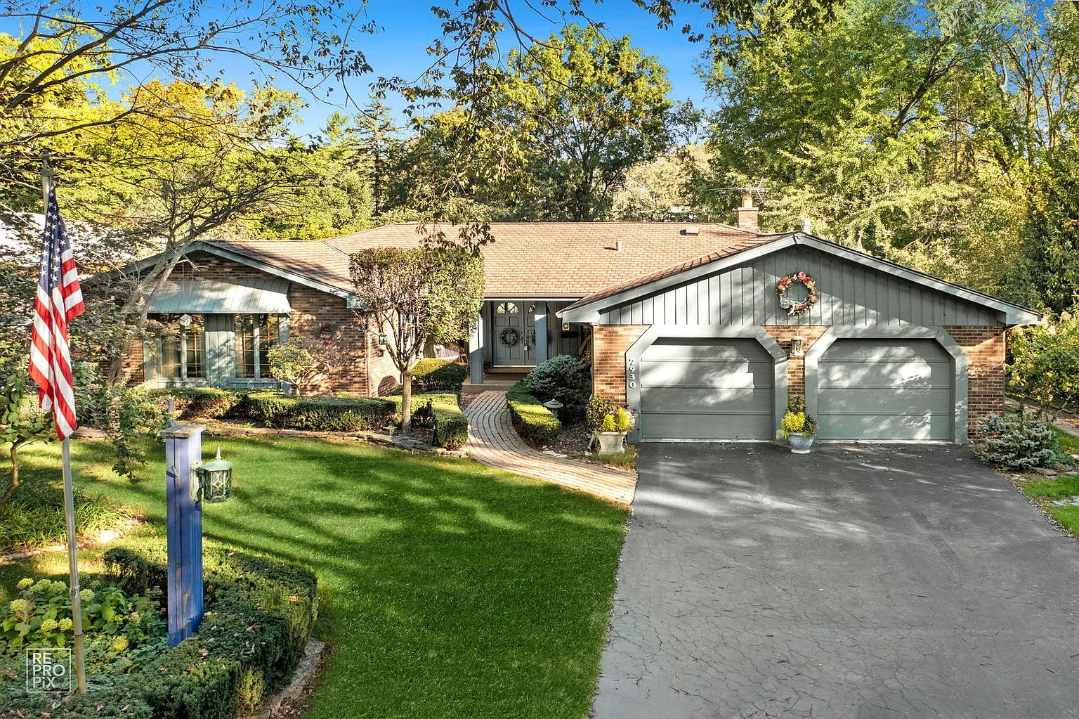 7930 W Deerwood Dr photo 1