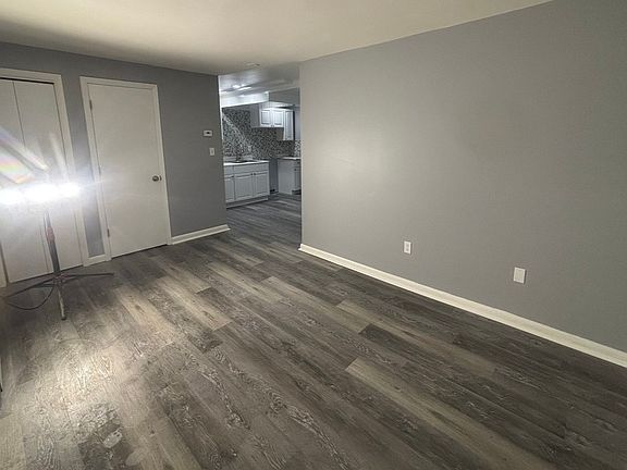 2nd image of 620 Alliance St APT 1