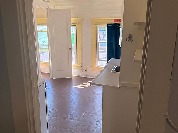 5th image of 935 Patterson St APT 6