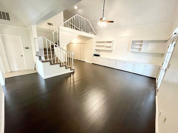 3rd image of 55 Arlington Dr APT 3