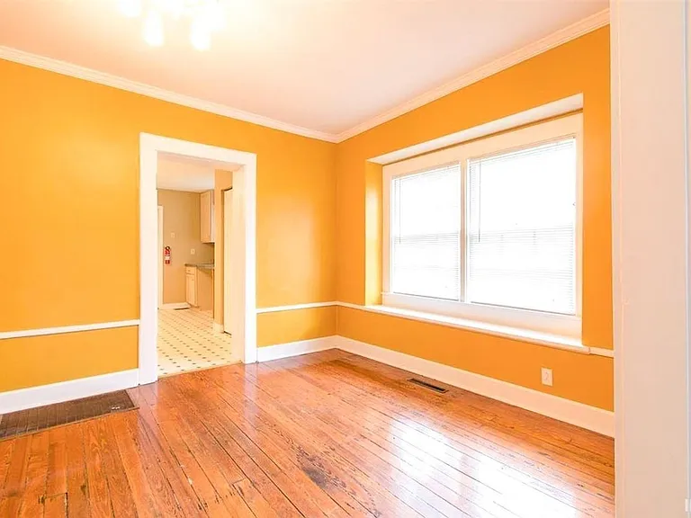 520 S Eagleson Ave — Photo 6