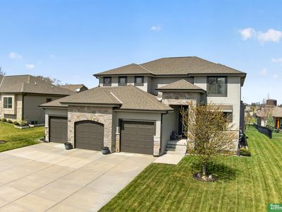 512 Sherwood Dr, Gretna, NE, 68028