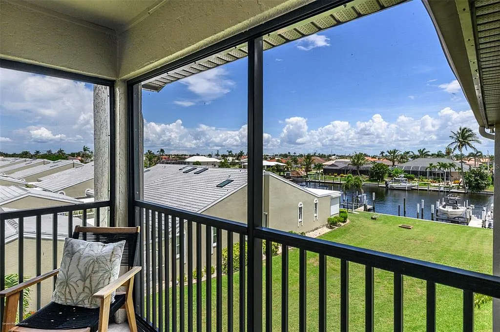 2 bed, 2.0 bath, 1168 sqft, $4,000 — Photo 4