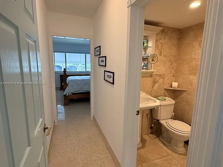 180 Isle Of Venice Dr #100 — Photo 12