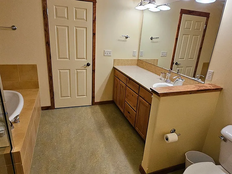 2334 W Beall St #1 — Photo 17