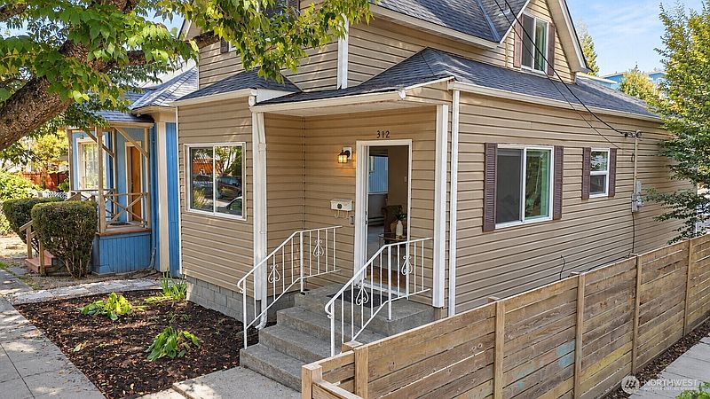 2nd image of 312 21st Avenue