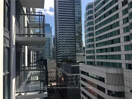 87 Peter St Photo 1