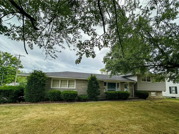 628 E Wood St, Paris, IL 61944